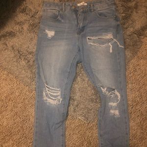 Forever 21 Distressed Boyfriend Jean